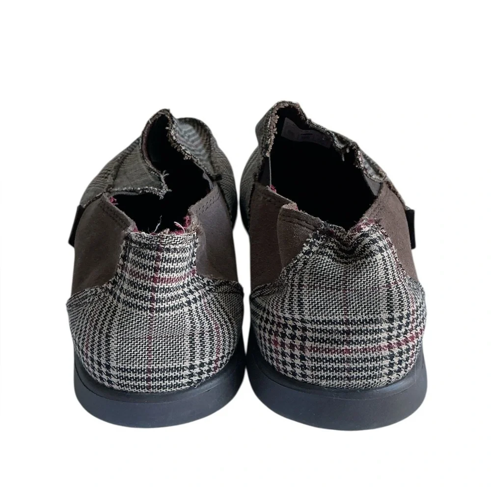 Men's Plaid Slip-On Shoes Sz 9